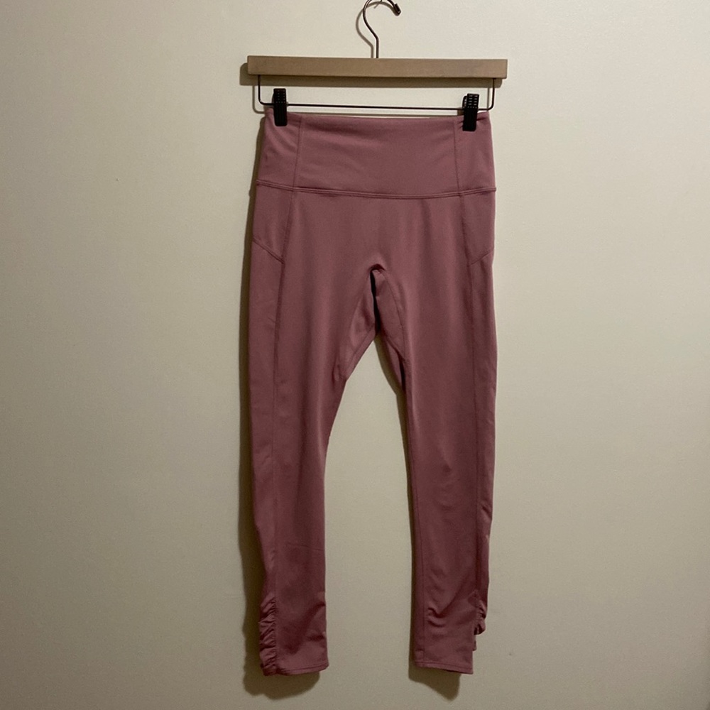 Free People Mauve Out Of Your League, Yoga Pants, Size Small. D11